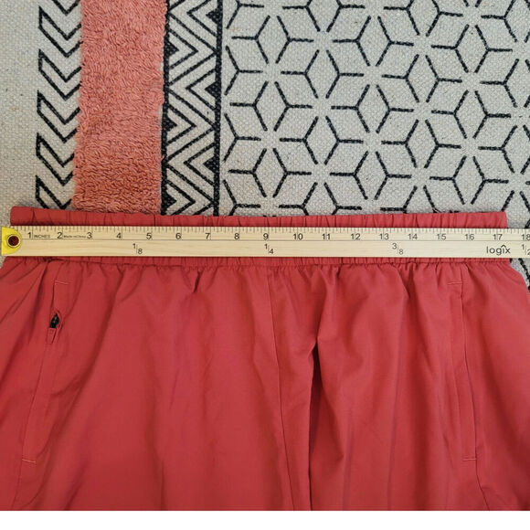 GYMSHARK ARRIVAL SHORTS IN RED, SZ XXL - Picture 8 of 11